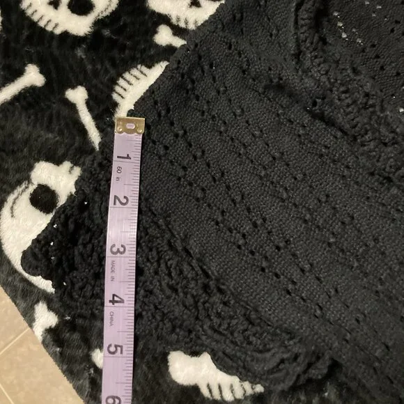 RICKI'S Vintage black short-sleeve scalloped shawl collar v-neck cardigan MEDIUM - Picture 11 of 15